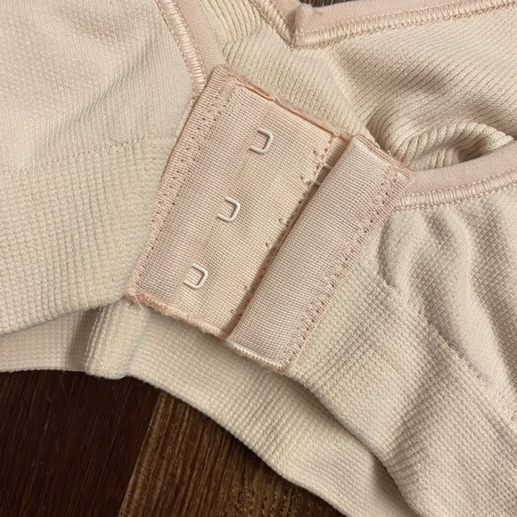 Nursing Bra Playtex Tan - Picture 12 of 14